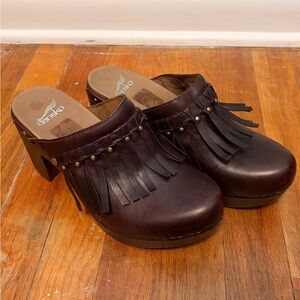 Women’s Dansko Heeled Brown Clog Tassels Size 37/7